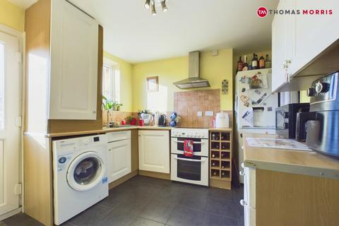 2 bedroom terraced house for sale, Hitchin Street, Bedfordshire SG18