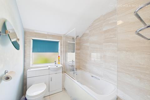 2 bedroom terraced house for sale, Hitchin Street, Bedfordshire SG18