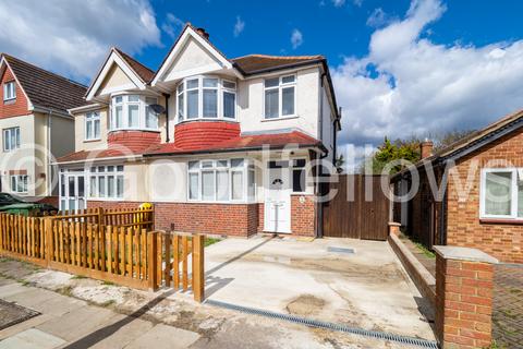 3 bedroom house to rent, Florence Avenue, Surrey SM4