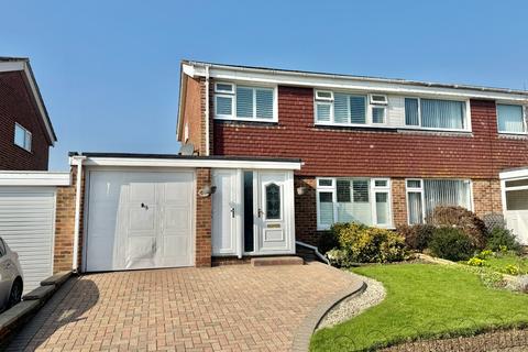 3 bedroom semi-detached house for sale, Lynwood, Kent CT19