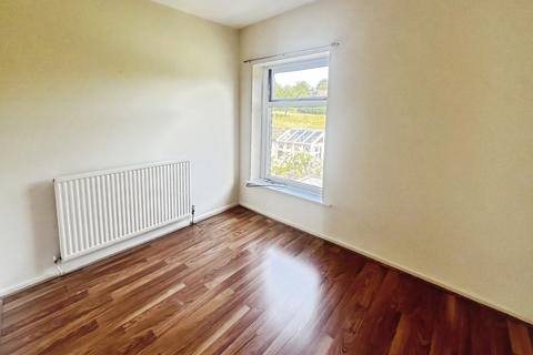2 bedroom terraced house to rent, Post Street, Glossop SK13