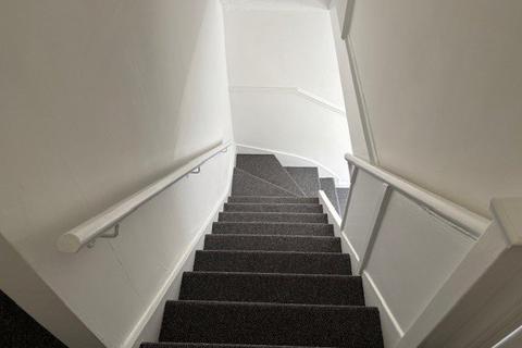 2 bedroom end of terrace house to rent, Oxford Street, Lincolnshire DN32