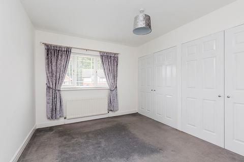 2 bedroom semi-detached house to rent, Westminster Close, Cheshire CW10