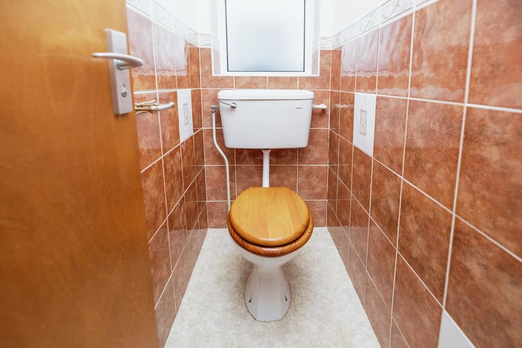Separate Wc