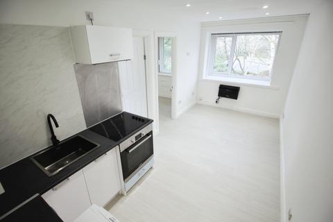 2 bedroom apartment to rent, Brackenwood Mews, Cheshire SK9