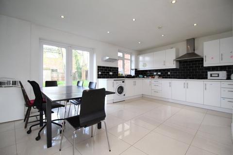 1 bedroom property to rent, Pooley Green Road, Surrey TW20