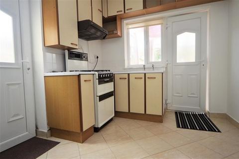 1 bedroom flat to rent, Camp Road, St Albans, Hertfordshire