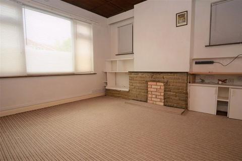 1 bedroom flat to rent, Camp Road, St Albans, Hertfordshire