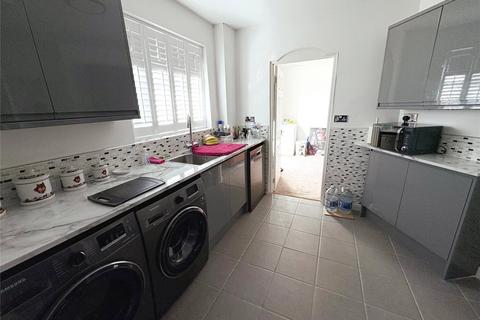 6 Brattleby Crescent, Lincoln, LN2 2EB