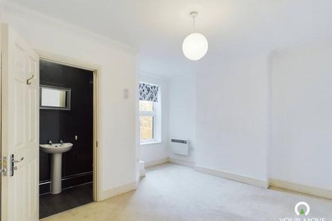 2 bedroom flat to rent, Westcliff Gardens, Kent CT9