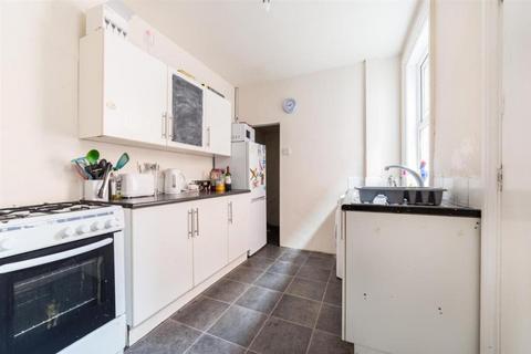 3 bedroom house to rent, Rothbury Terrace, Newcastle upon Tyne NE6