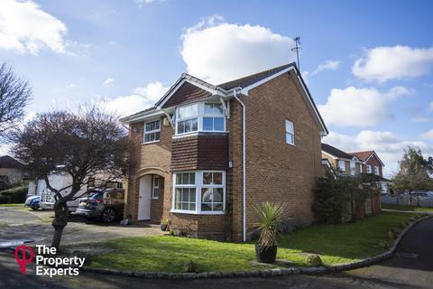 4 bedroom detached house for sale, Buccaneer Close, Reading, RG5