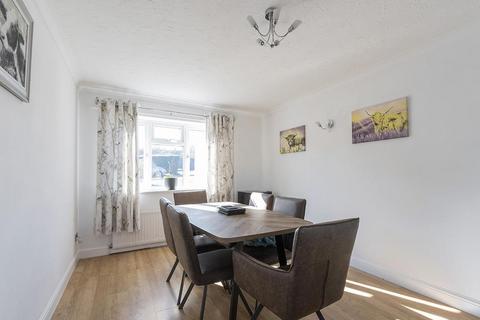 15a Rex Road, Higher Odcombe, Yeovil, BA22 8XP