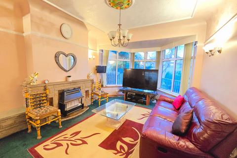 undefined, Spacious Extended 4-Bedroom Semi-Detached Home with Detached 1-Bedroom Bungalow on Easterly Road, Leeds, LS8
