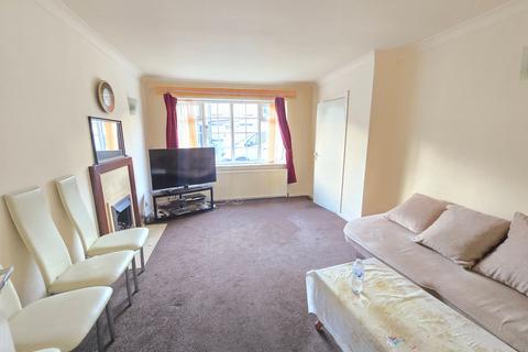 3 bedroom end of terrace house for sale, Glenmore Close, Bradford, BD2