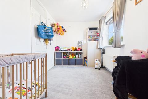 5 Cropper Close, Thatcham, RG19 4WE