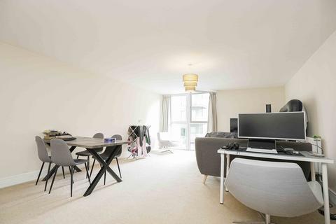 2 bedroom apartment to rent, Westwood House,  Millharbour E14