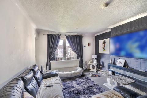 2 bedroom flat for sale, Kinnell Square, Glasgow G52