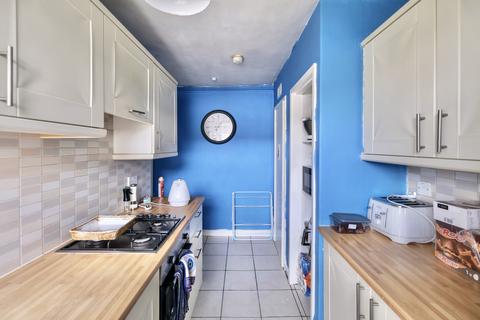 2 bedroom flat for sale, Kinnell Square, Glasgow G52