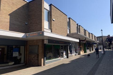 Retail property (high street) to rent, Thetford IP24