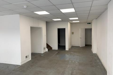 Retail property (high street) to rent, Thetford IP24