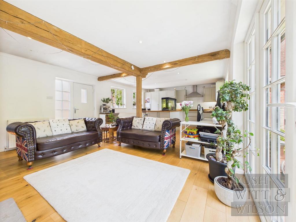 CAM05455 G0-PR0010-STILL054.jpg