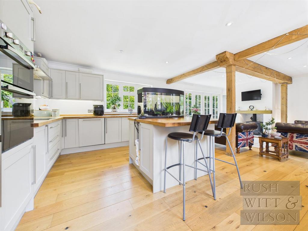 CAM05455 G0-PR0010-STILL045.jpg