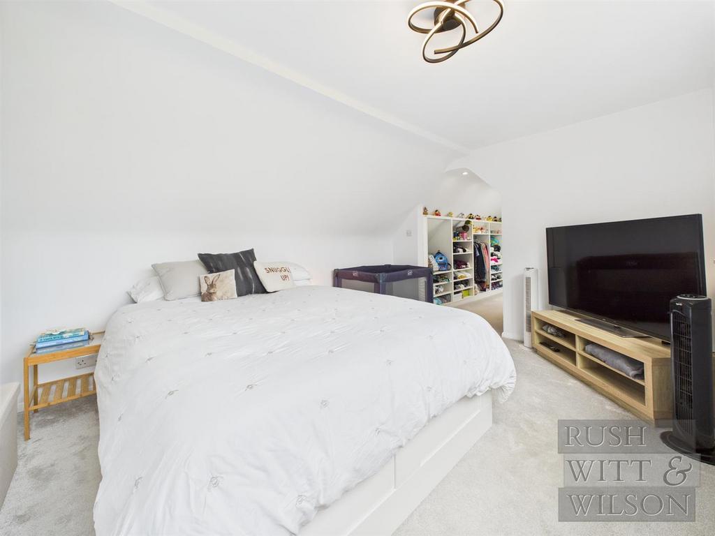 CAM05455 G0-PR0010-STILL027.jpg