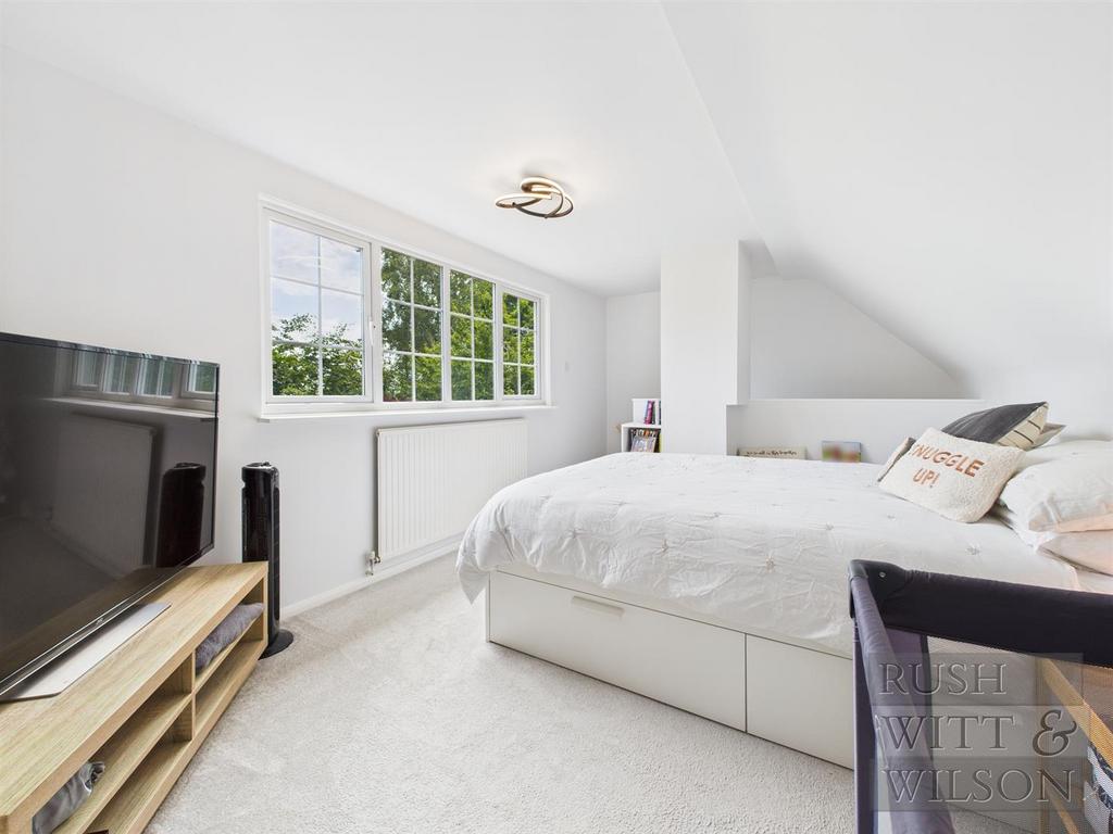 CAM05455 G0-PR0010-STILL029.jpg