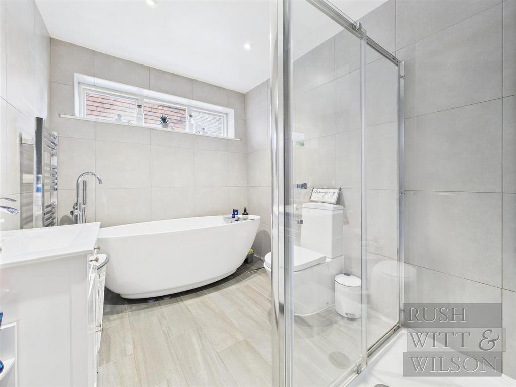 CAM05455 G0-PR0010-STILL020.jpg