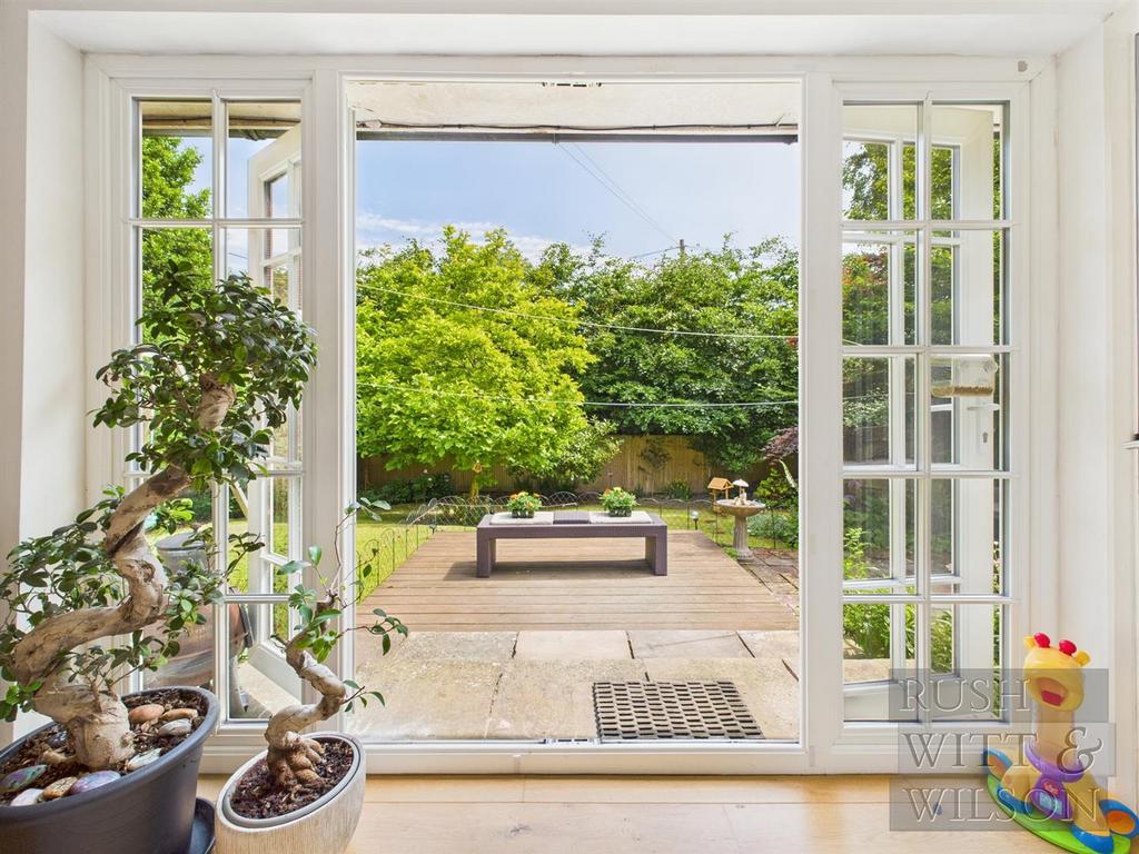 CAM05455 G0-PR0010-STILL057.jpg