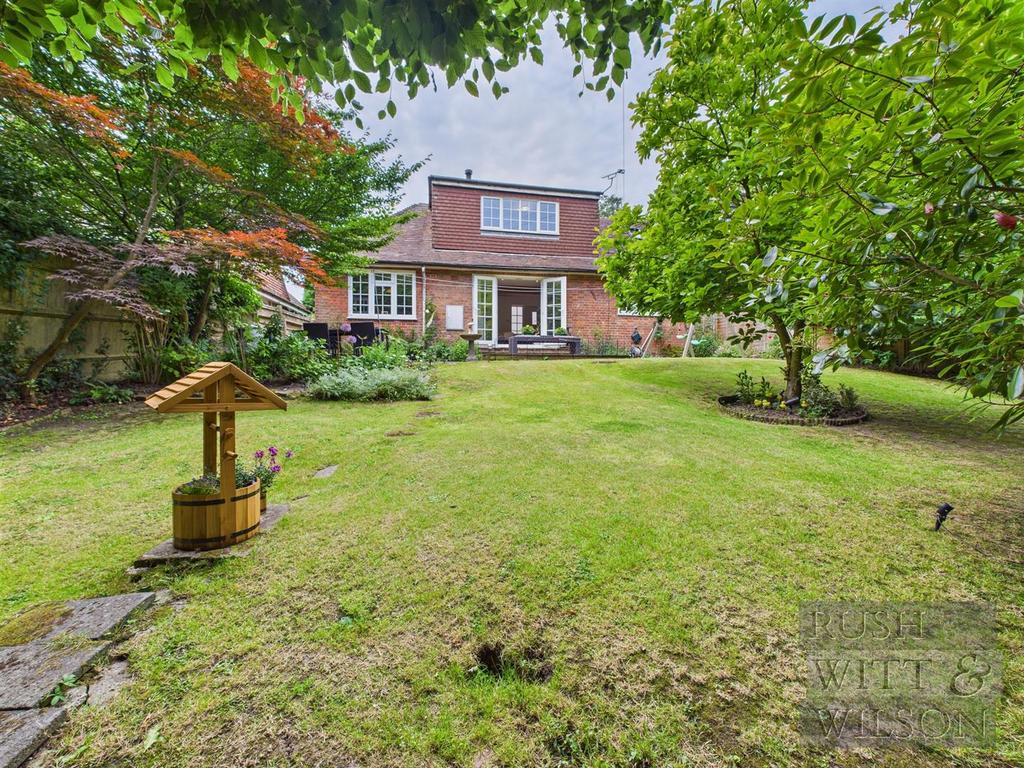 CAM05455 G0-PR0010-STILL065.jpg