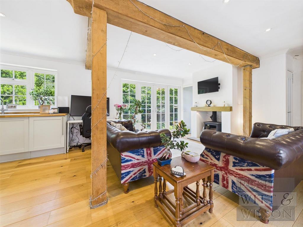 CAM05455 G0-PR0010-STILL047.jpg