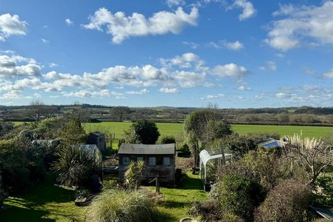 3 bedroom semi-detached house for sale, Park Road, Wootton Bridge, Ryde