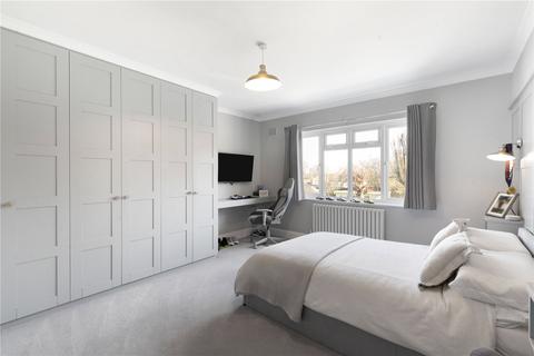 39 Pickhurst Park, Bromley, BR2 0UE