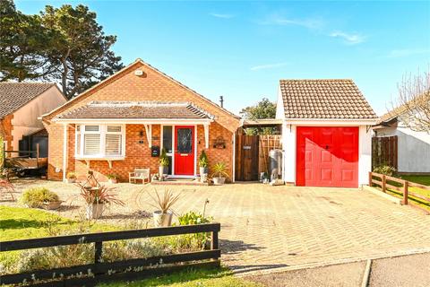 2 bedroom bungalow for sale, Boldre Close, Barton On Sea, New Milton, Hampshire, BH25