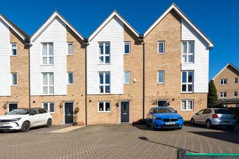 4 bedroom terraced house for sale, Butterfly Crescent, Nash Mills Wharf, Hemel Hempstead, Hertfordshire, HP3