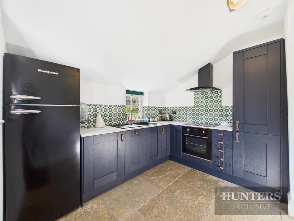 CAM03407 G0-PR0522-STILL007.jpg