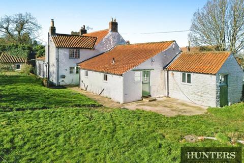 6 bedroom detached house for sale, Folkton, Scarborough
