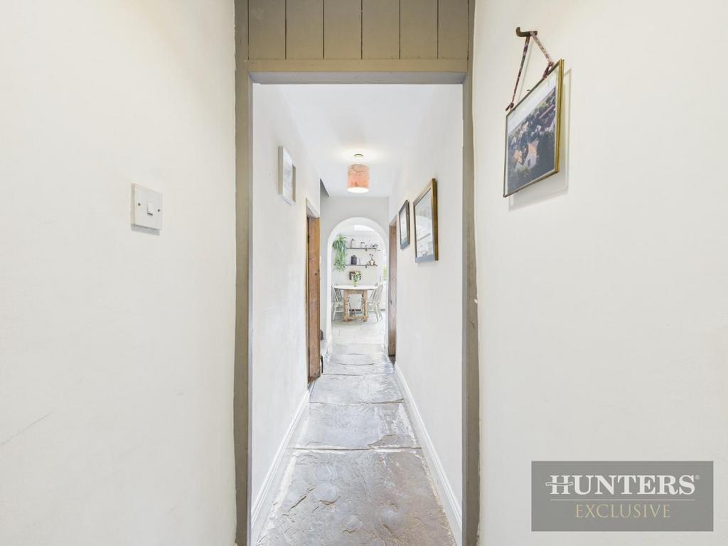 CAM03407 G0-PR0522-STILL024.jpg