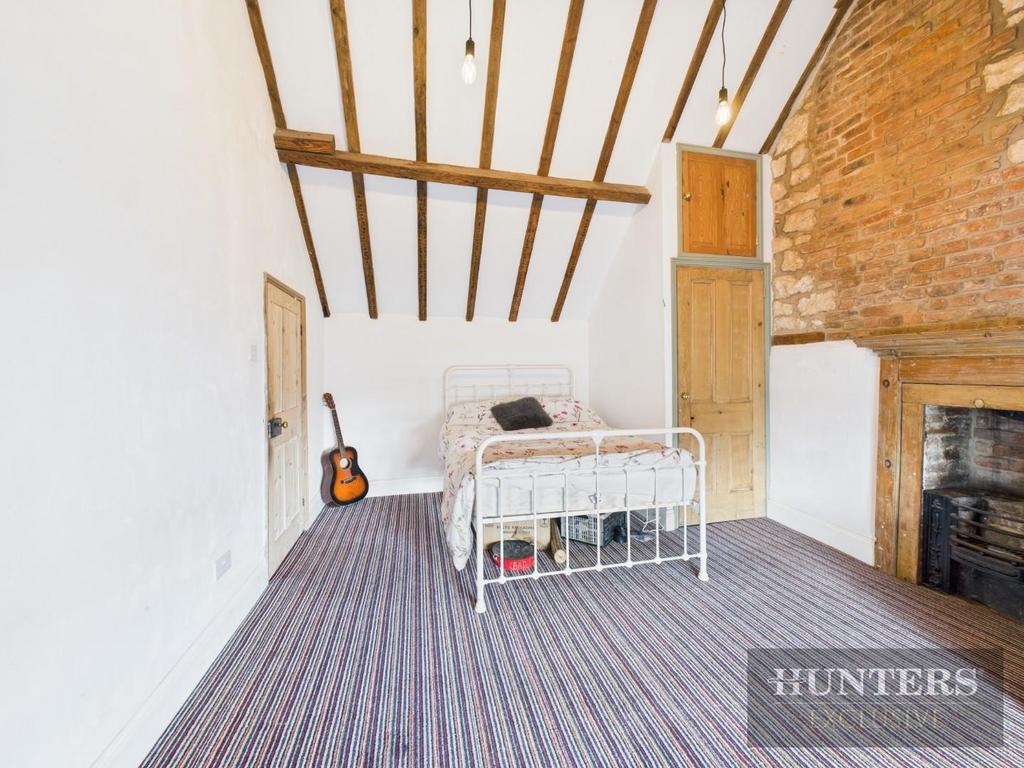 CAM03407 G0-PR0522-STILL019.jpg