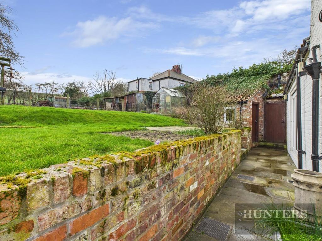 CAM03407 G0-PR0522-STILL038.jpg