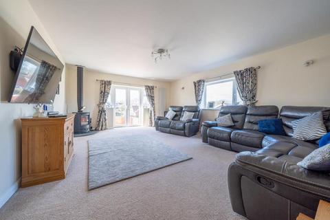 4 bedroom semi-detached bungalow for sale, Bringewood Close, Ludlow