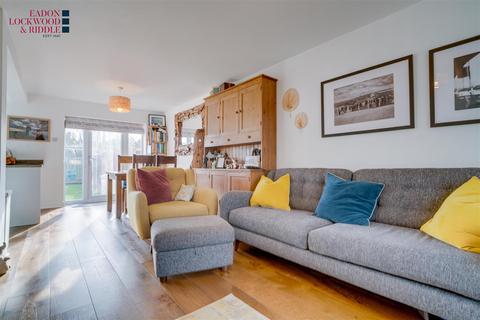 3 bedroom semi-detached house for sale, Rodger Road, Sheffield