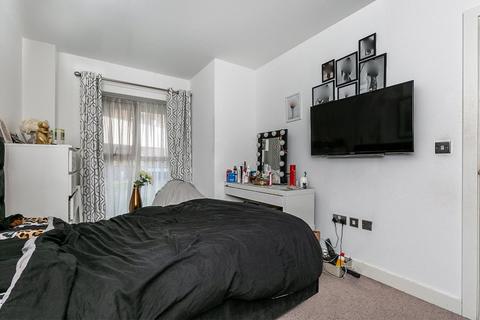 2 bedroom apartment for sale, Sanderstead Road, SOUTH CROYDON, Surrey, CR2