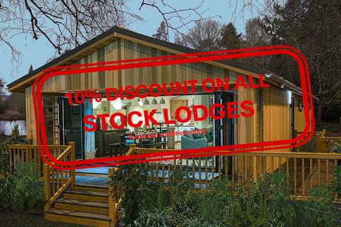 Omar Hideaway at Tallington Lakes, Tallington Lakes Leisure park, Barholm Road PE9