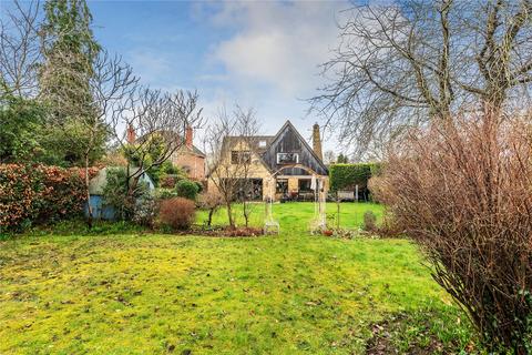 4 bedroom detached house for sale, Longley Road, Farnham, Surrey, GU9