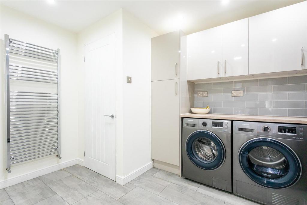 1 Redcar Close, Gedling, NG4 4 EW-0014-Utility.jpg