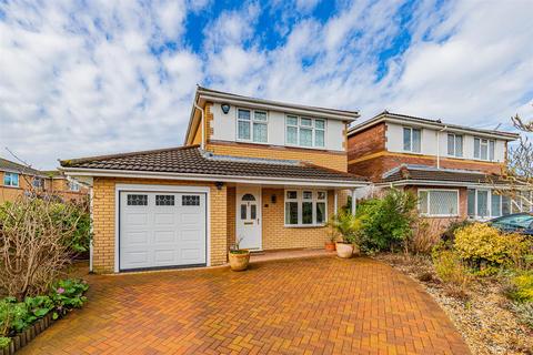 3 bedroom detached house for sale, Hugon Drive, Cardiff CF23