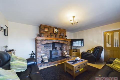 5 bedroom detached house for sale, Penygraig Road, Brymbo, Wrexham